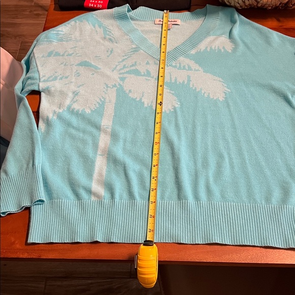 Tommy Bahama Tropical Palms V-Neck Sweater Sz Medium - Picture 8 of 10